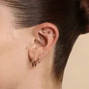 Astrid & Miyu Molten Textured Hoops boucles d'oreilles or massif