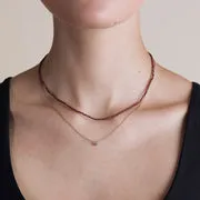 Astrid & Miyu Garnet January collier perles or massif grenat