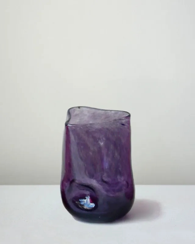 Completedworks Thaw grand verre verre recyclé violet