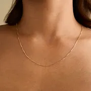 Astrid & Miyu Shoreditch Chain Collier or massif maille