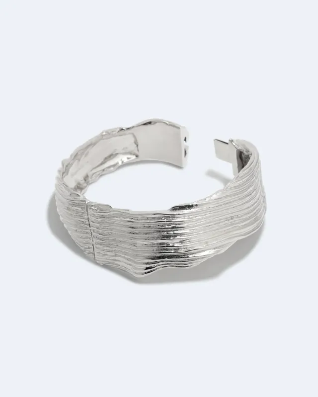 Completedworks Destiny’s Tributaries bracelet manchette argenté