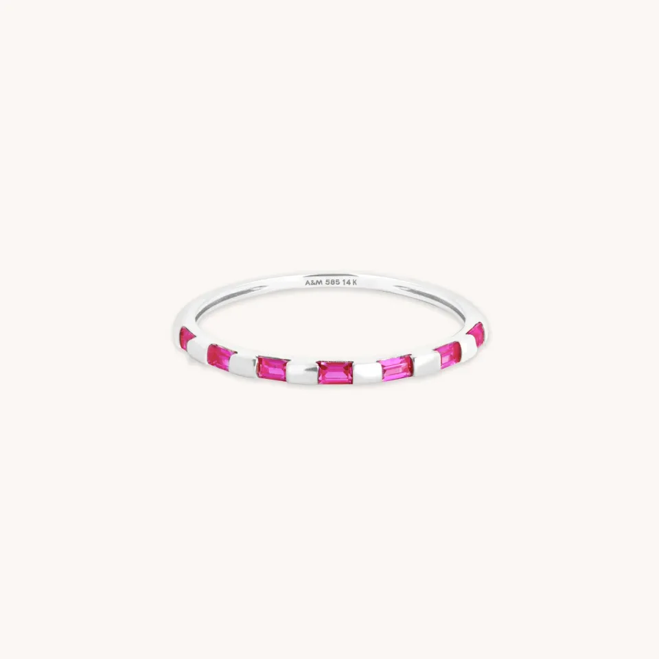 Astrid & Miyu Pink Sapphire Baguette bague or blanc