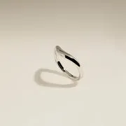 Astrid & Miyu Wave Ring bague argent effet vague