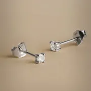 Astrid & Miyu Diamond Solitaire clous or blanc diamant