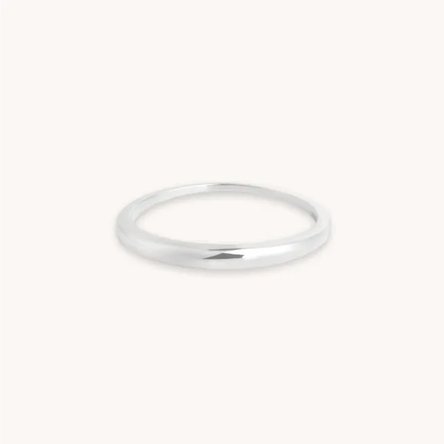 Astrid & Miyu Dome bague or blanc massif