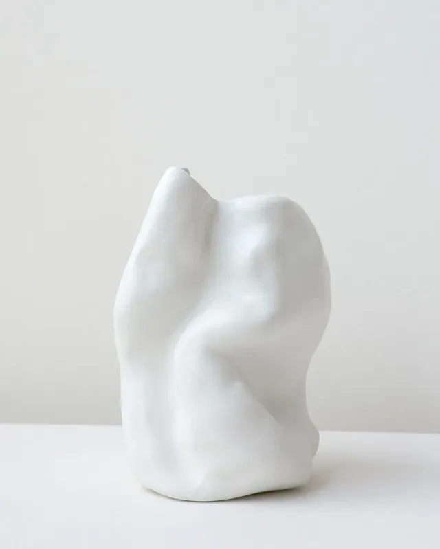 Completedworks B90 vase céramique blanc mat grand