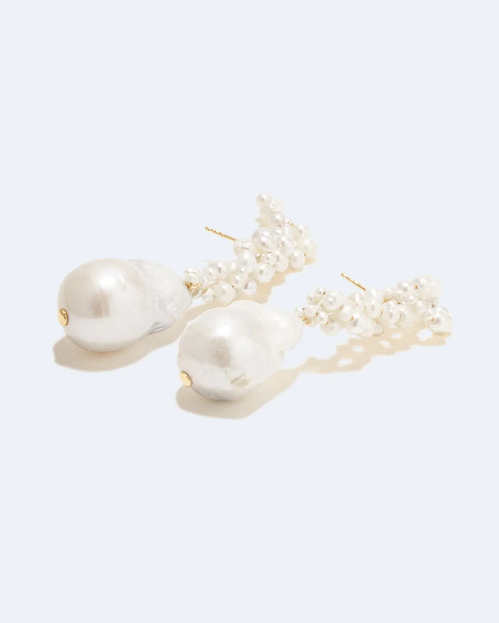 Completedworks Gotcha boucles ear climber perle vermeil