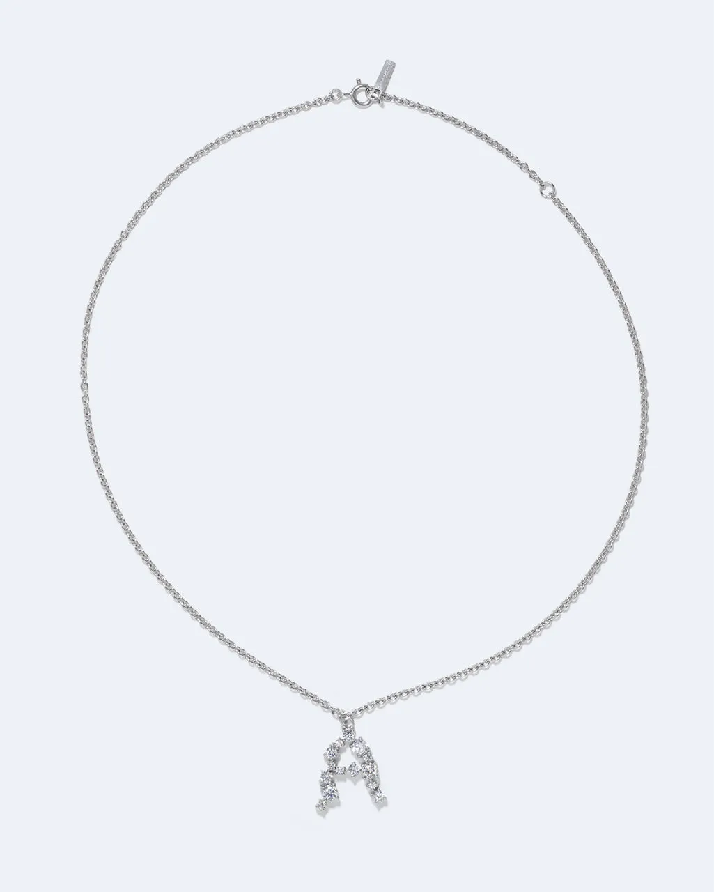 Completedworks Glitchy A collier lettre rhodié zirconia