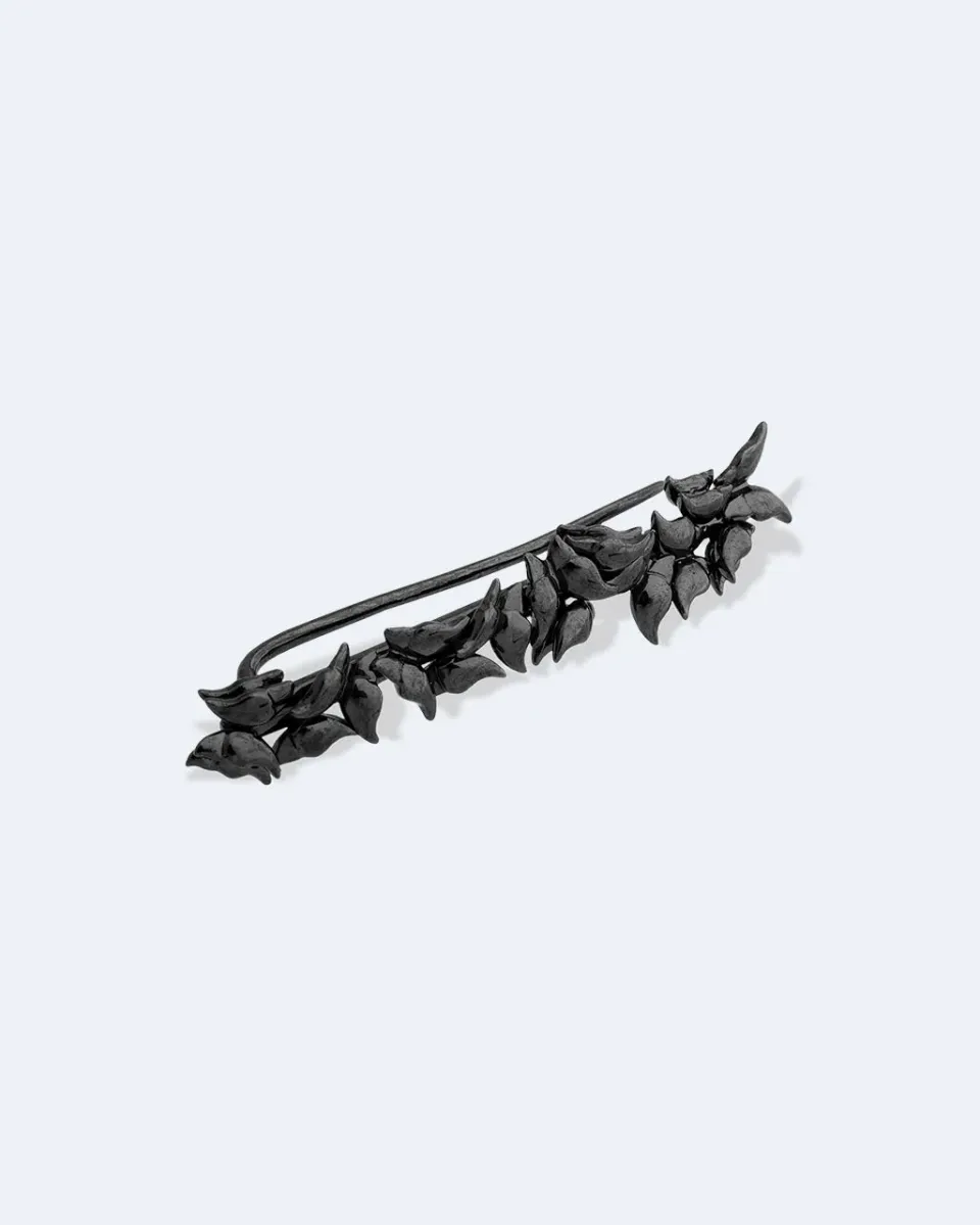 Completedworks Dystopian Butterflies ear climber or noirci 18 carats