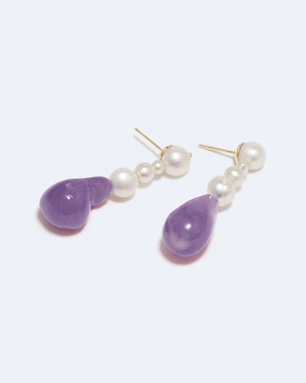 Completedworks Pluck boucles d'oreilles perle résine lilas