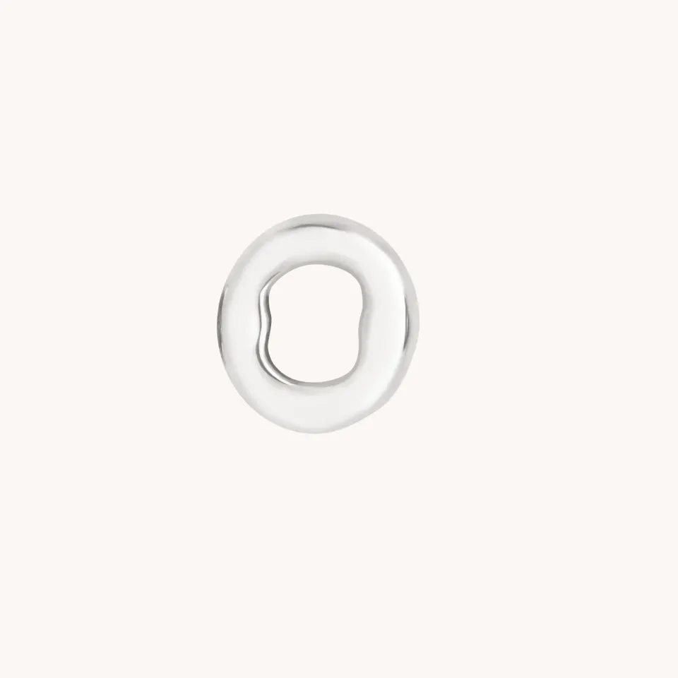 Astrid & Miyu O Initial Click Charm breloque or blanc