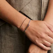 Astrid & Miyu P Initial Click Charm or massif lettre P