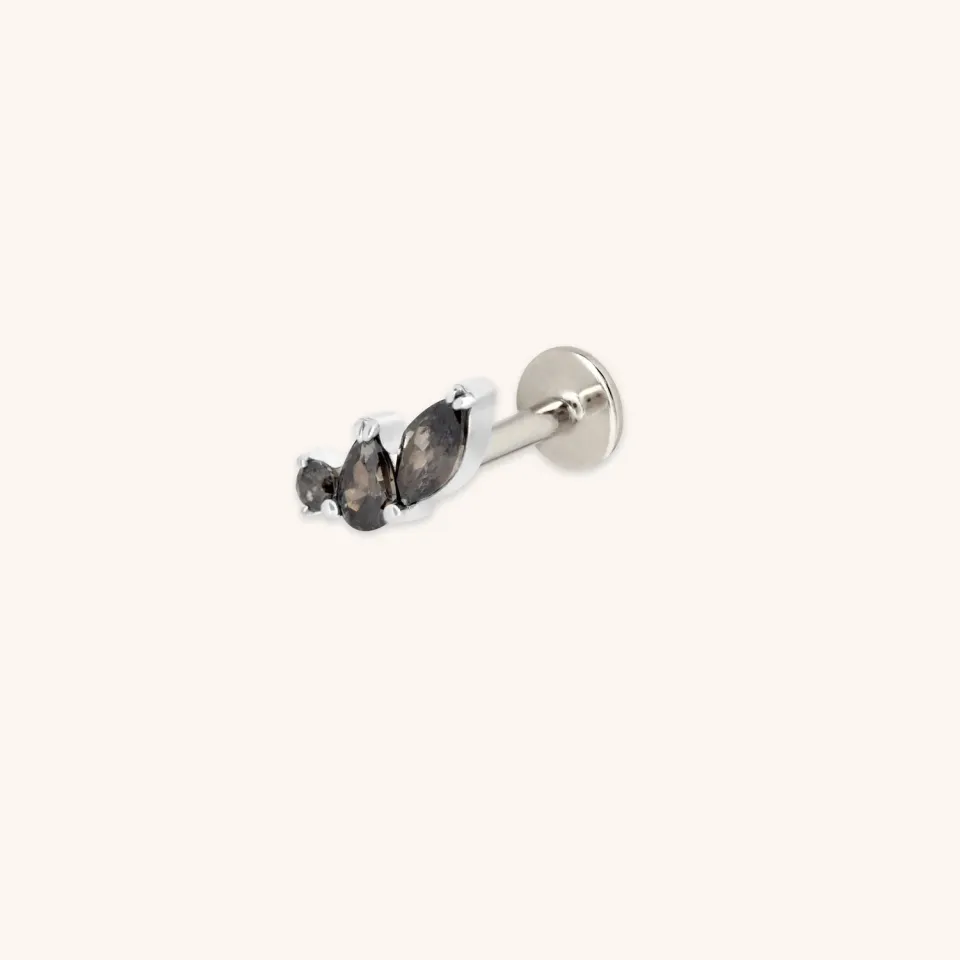 Astrid & Miyu Cluster piercing titane noir argent