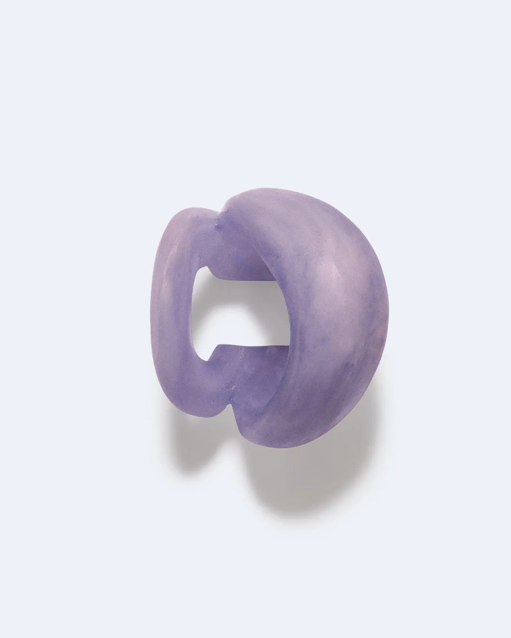Completedworks Somewhere Between manchette résine lilas dorée