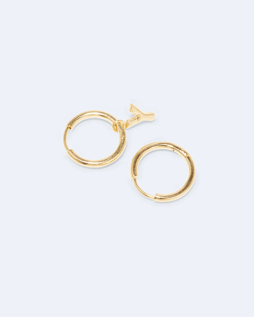 Completedworks Classicworks Y boucles vermeil lettre