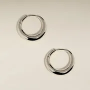 Astrid & Miyu Dome Hoops créoles argent bombées