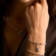 Astrid & Miyu Hertility Vulva breloque argent édition