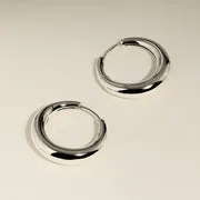 Astrid & Miyu Dome Hoops créoles argent bombées