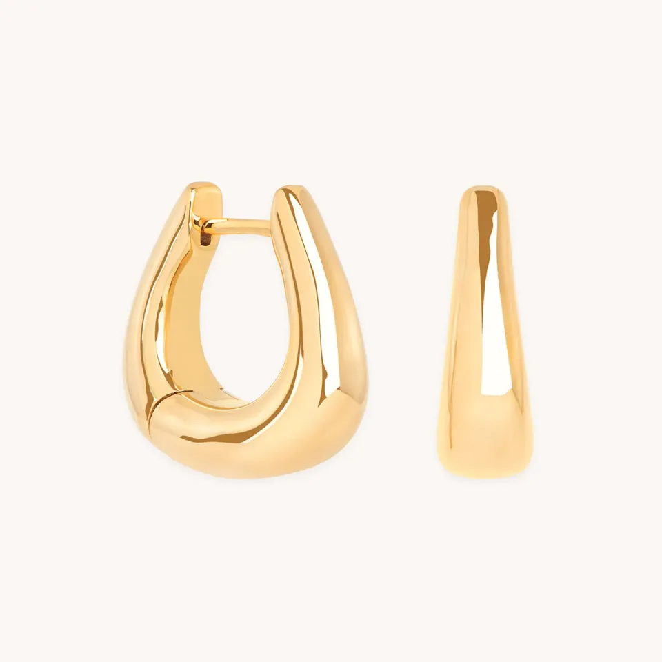 Astrid & Miyu Saddle Medium Hoops créoles or sculptées