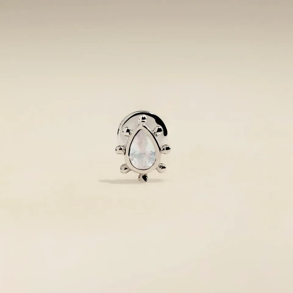Astrid & Miyu Moonstone Beaded piercing or blanc pierre lune