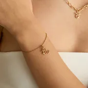 Astrid & Miyu Scorpio breloque zodiaque dorée clip