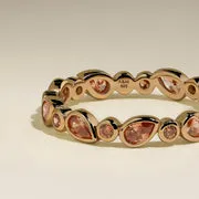 Astrid & Miyu Sunset Pear Band bague dorée pierre poire