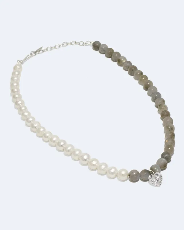 Completedworks Fee-fi-fo-fum collier perle labradorite