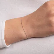Astrid & Miyu Marylebone Story bracelet or blanc massif