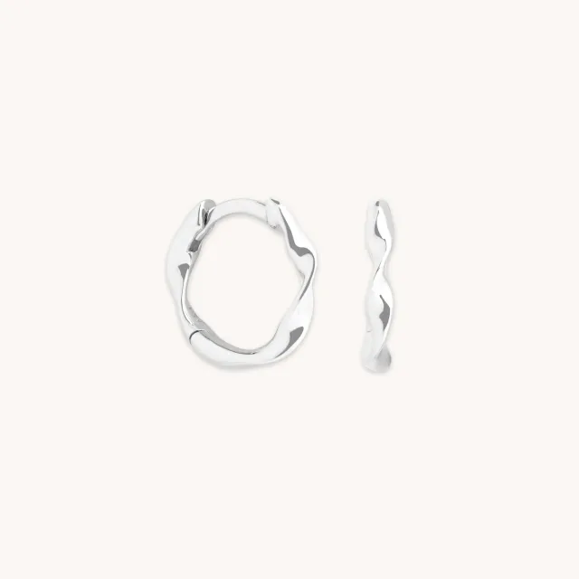 Astrid & Miyu Twist Huggies créoles or blanc massif