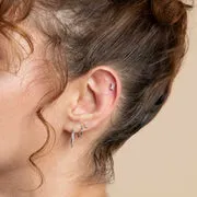 Astrid & Miyu Diamond Marquise Cluster piercing or blanc diamant