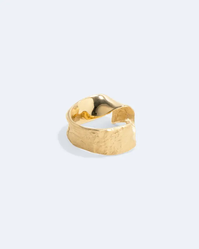 Completedworks Ribbon II bague plaqué or ruban