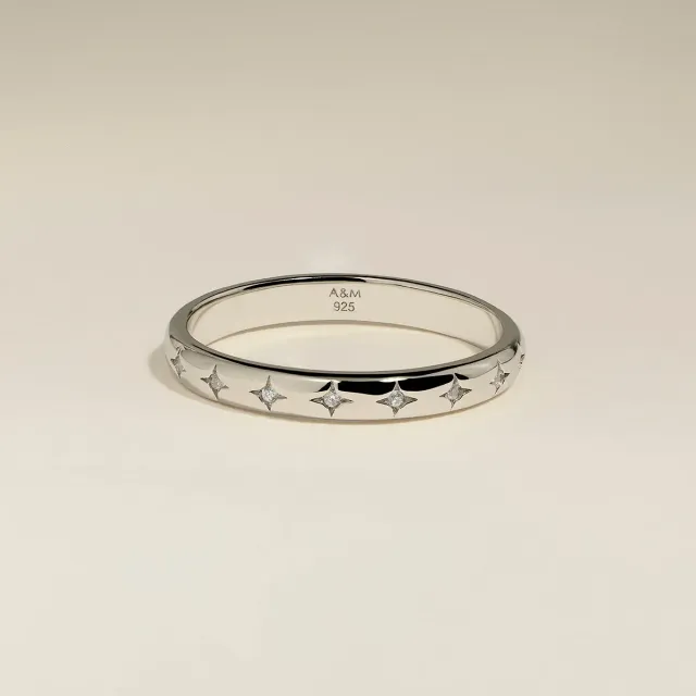 Astrid & Miyu Cosmic Star Band bague argent étoile