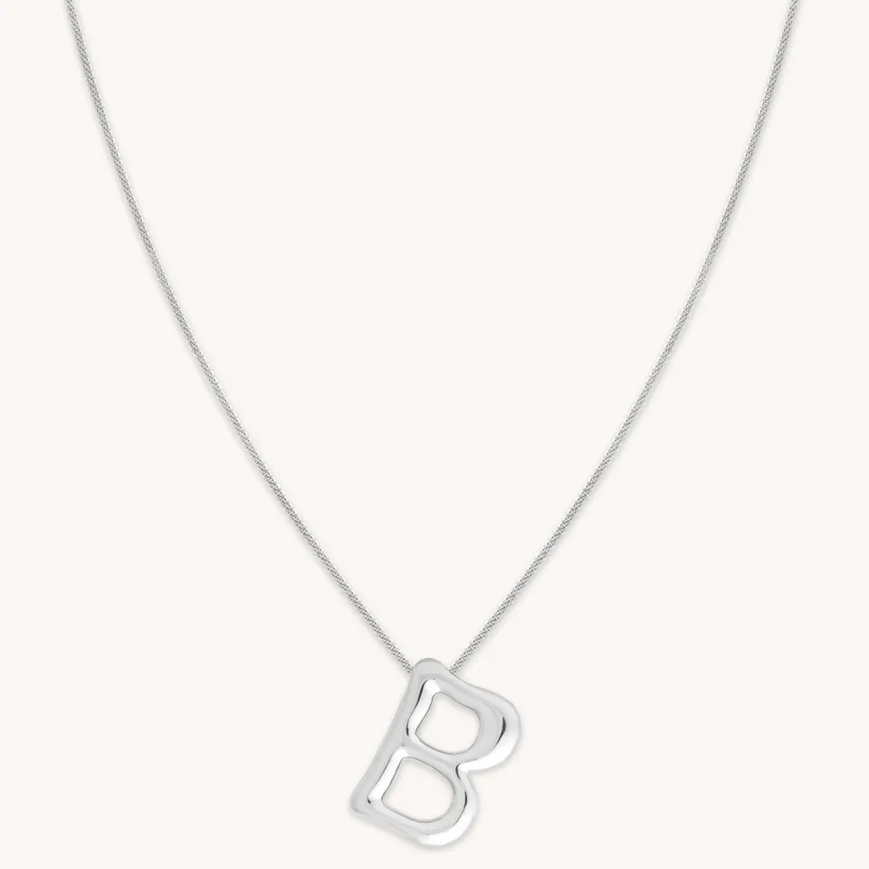 Astrid & Miyu B Initial Bold collier argent