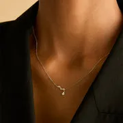 Astrid & Miyu Marquise Drop collier diamant or blanc