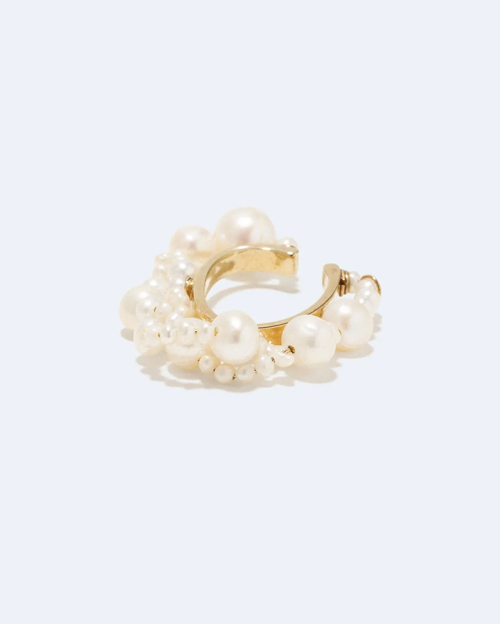 Completedworks Nimbus ear cuff perle vermeil or