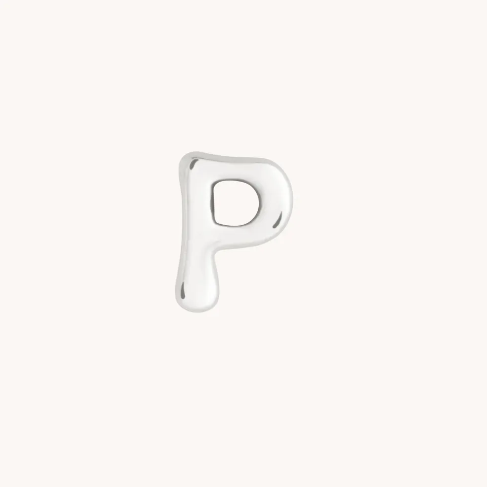 Astrid & Miyu P Initial Click Charm or blanc lettre P