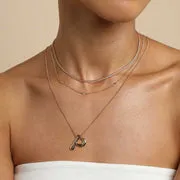 Astrid & Miyu P Initial Bold collier pendentif P doré