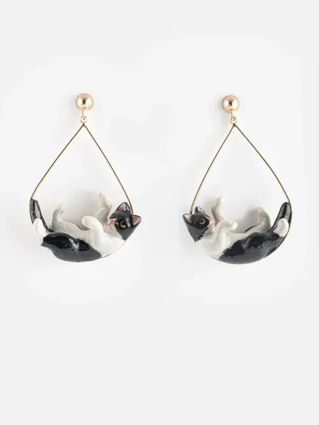 Nach Bijoux chat noir et blanc boucles d'oreilles pendantes