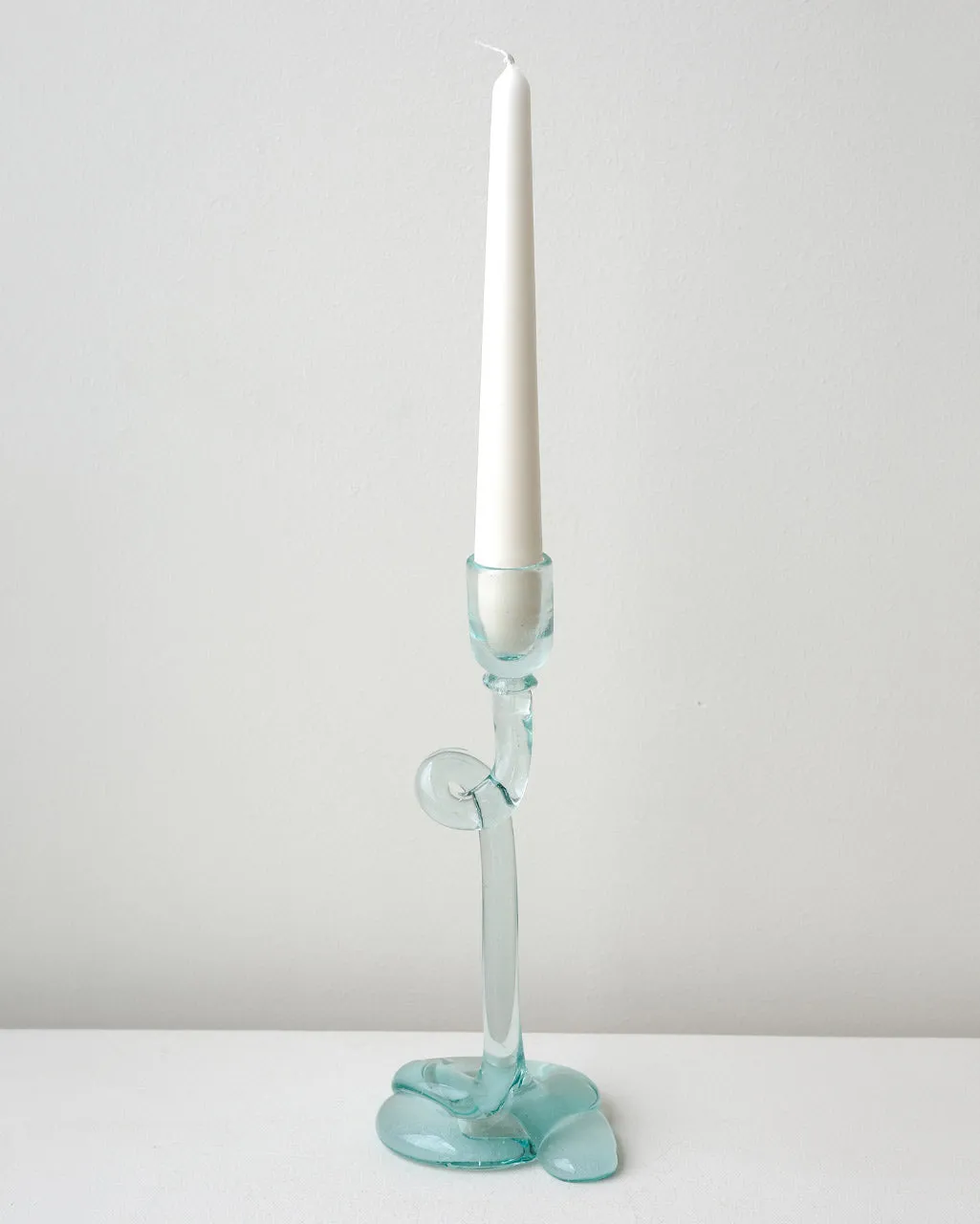 Completedworks Thaw bougeoir verre recyclé bleu éclat