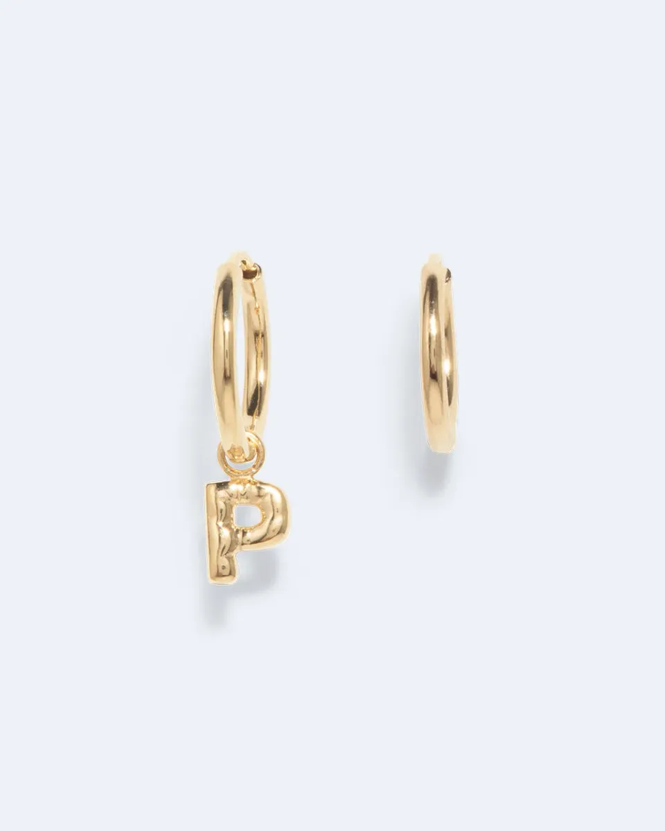 Completedworks Classicworks P boucles d'oreilles lettre P vermeil
