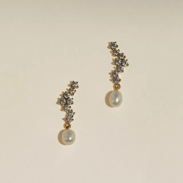 Astrid & Miyu Scalloped Crystal boucles dorées cristal