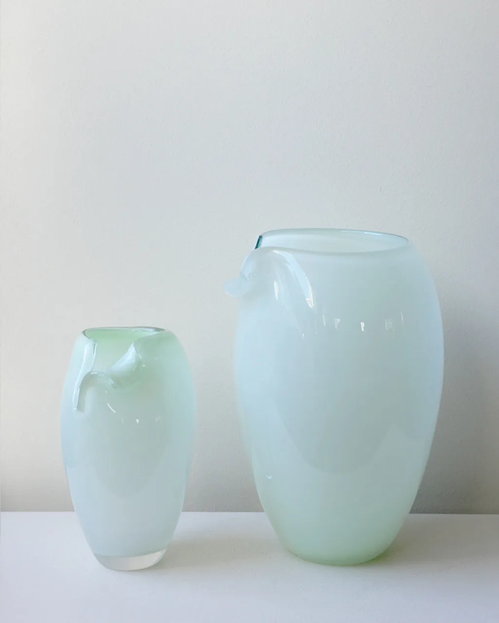 Completedworks B143 vase verre recyclé vert menthe
