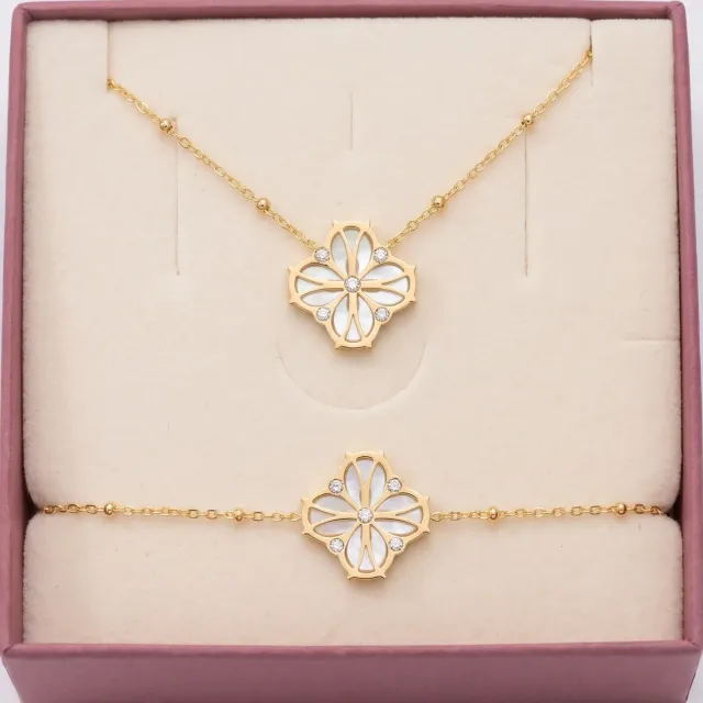 Nao de Paris Fleur Nouvelle coffret or nacre blanche