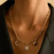 Astrid & Miyu Moon breloque clip or lune