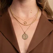 Astrid & Miyu Aquarius Bold Zodiac collier pendentif doré