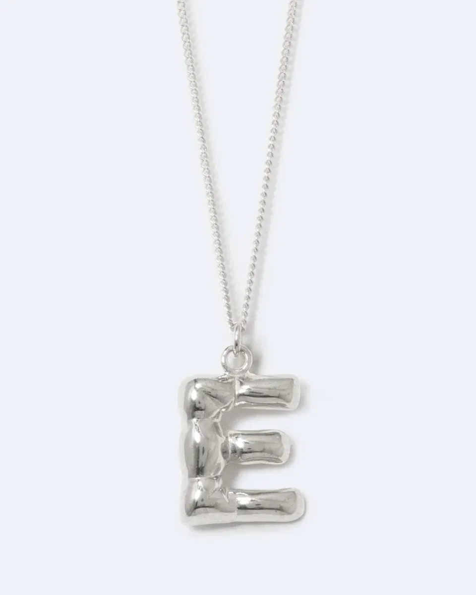Completedworks Classicworks E collier lettre E argent